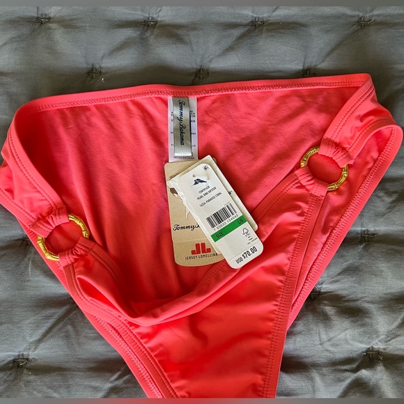 NWT Tommy Bahama Pearl Ring Hipster, Large, Paradisw Coral - Picture 2 of 6